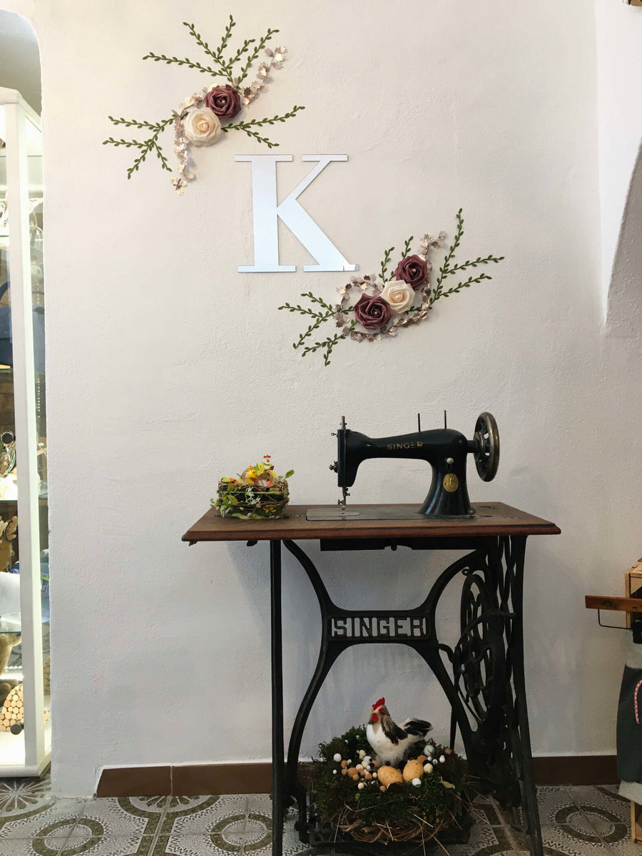 alte Nähmaschine von Nähen mit Liebe Änderungsschneiderei & Trachtenboutique